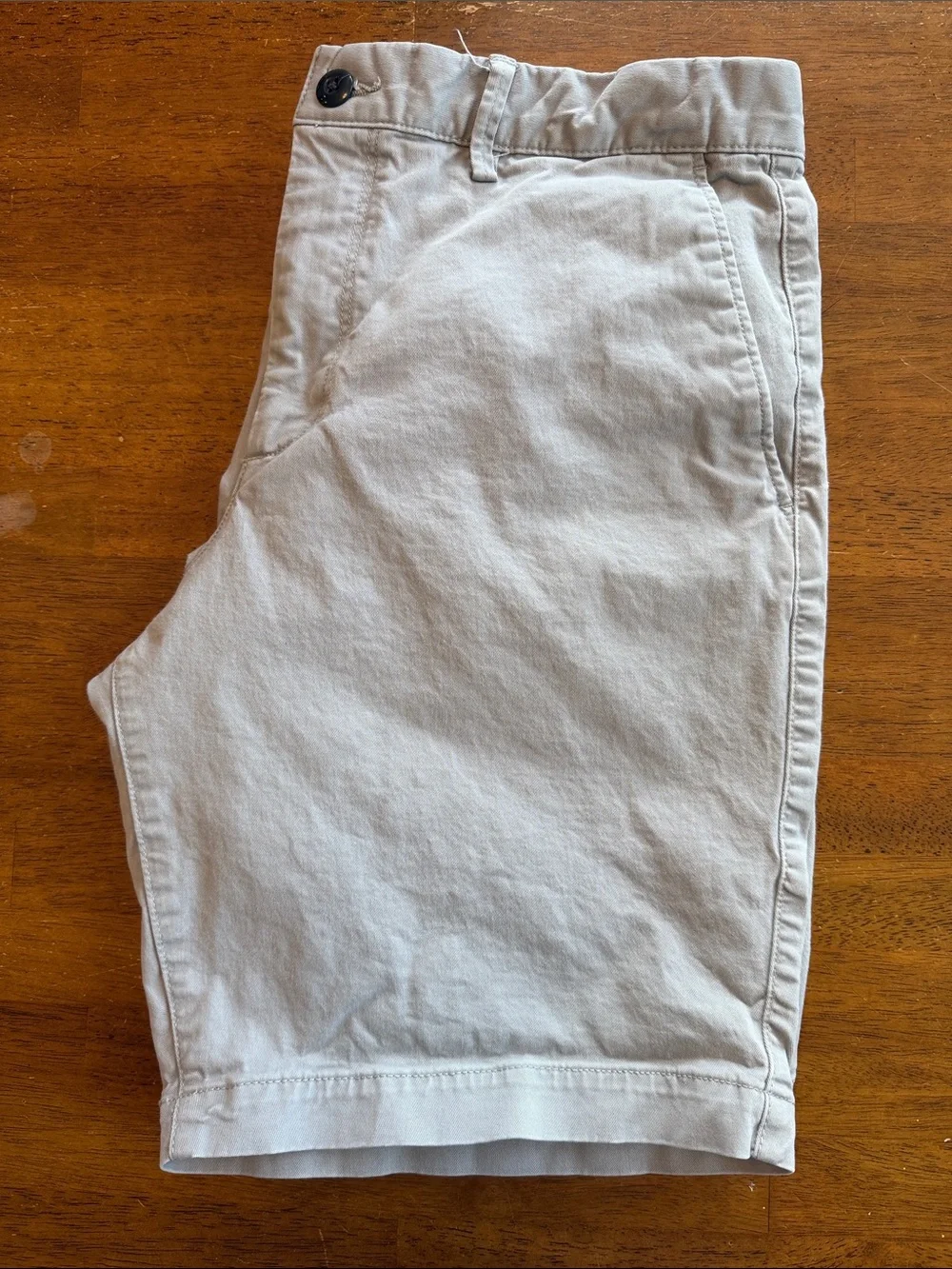 GAP Men’s Casual Cotton Chino Shorts - Light Grey/Stone